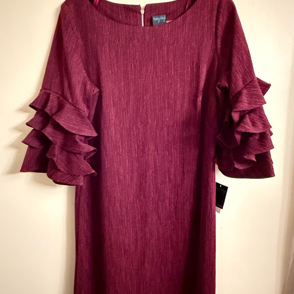 NWT Gabby Skye Red Ruffled Bell Sleeve Sheath Dress - Picture 2 of 6